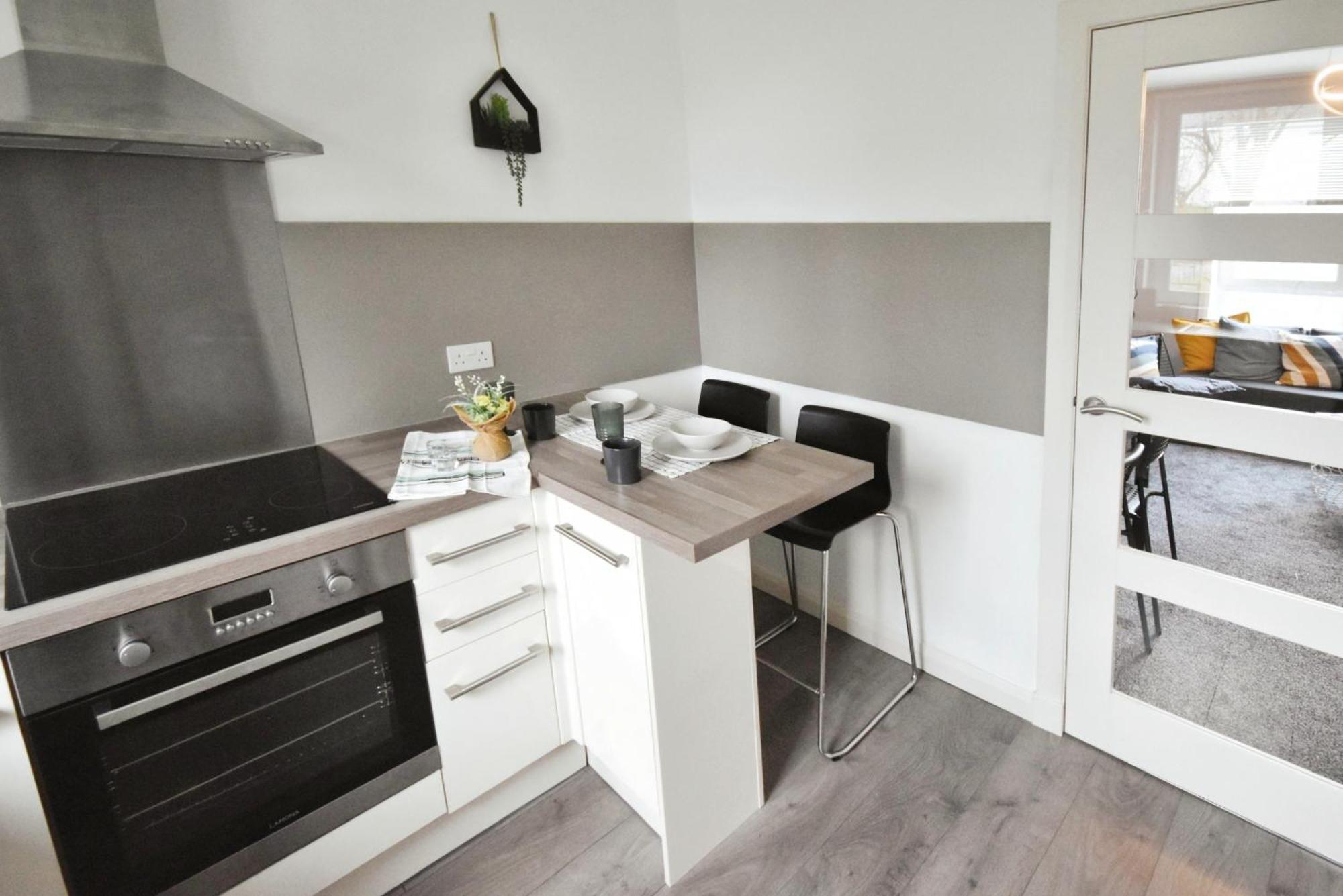 Glasgow Modern Style Home , Separate Entrance Εξωτερικό φωτογραφία