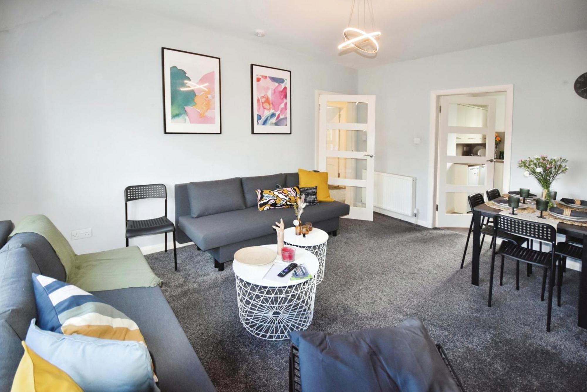 Glasgow Modern Style Home , Separate Entrance Εξωτερικό φωτογραφία