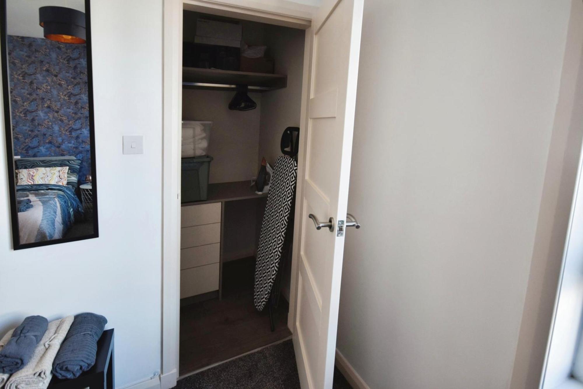 Glasgow Modern Style Home , Separate Entrance Εξωτερικό φωτογραφία